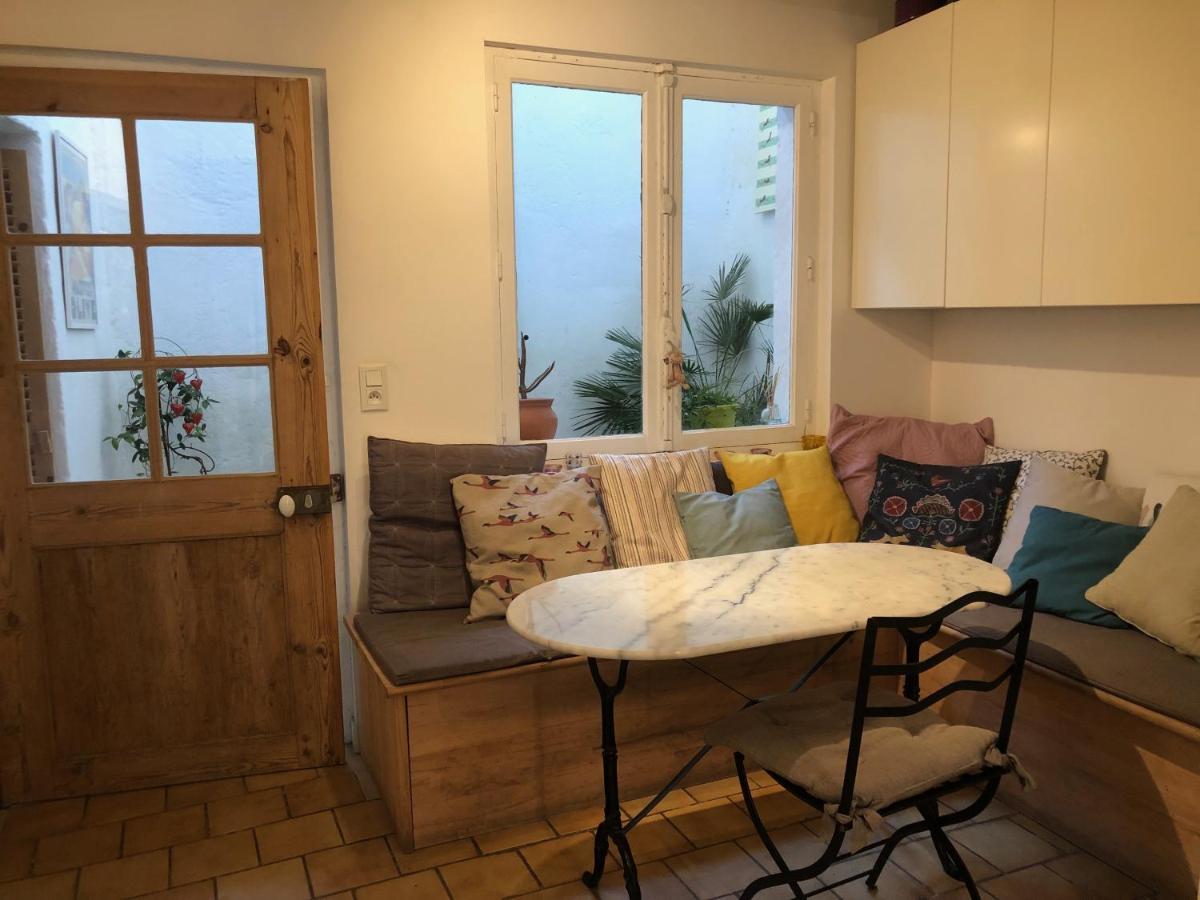 Au 10 Διαμέρισμα LʼIsle-sur-la-Sorgue Εξωτερικό φωτογραφία